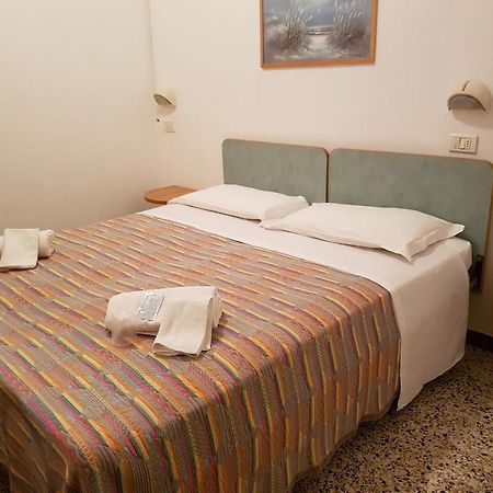 Hotel Piccari Nuova Gestione Rimini Bagian luar foto