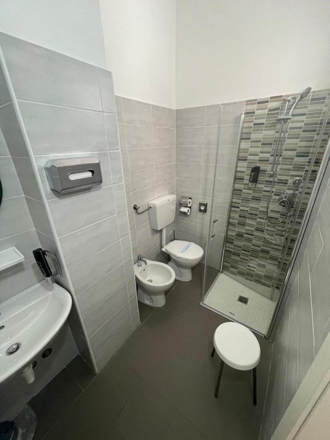 Hotel Piccari Nuova Gestione Rimini Bagian luar foto