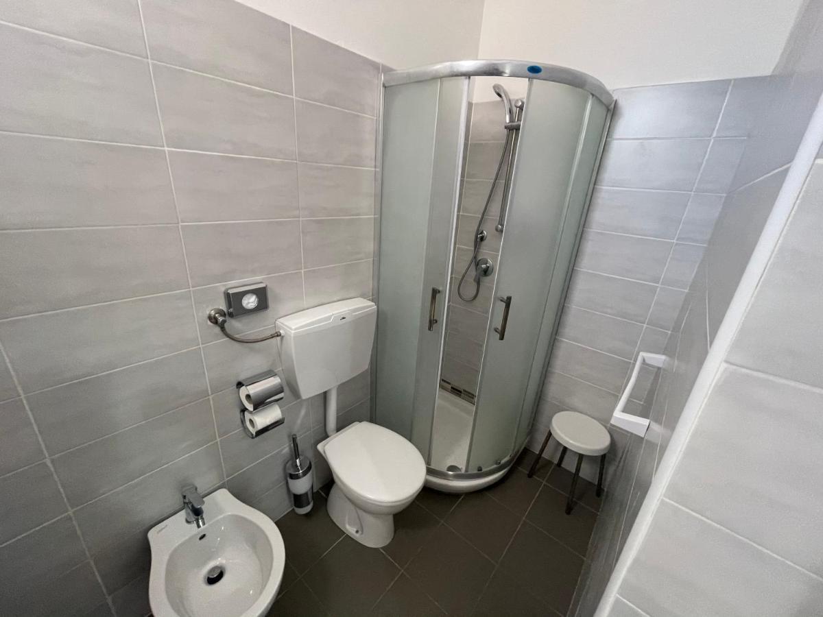 Hotel Piccari Nuova Gestione Rimini Bagian luar foto