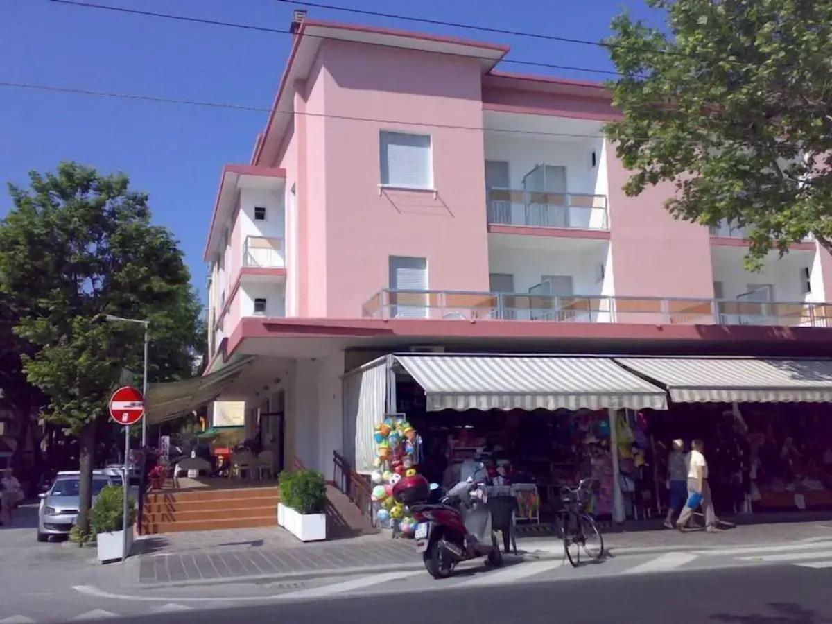 Hotel Piccari Nuova Gestione Rimini Bagian luar foto