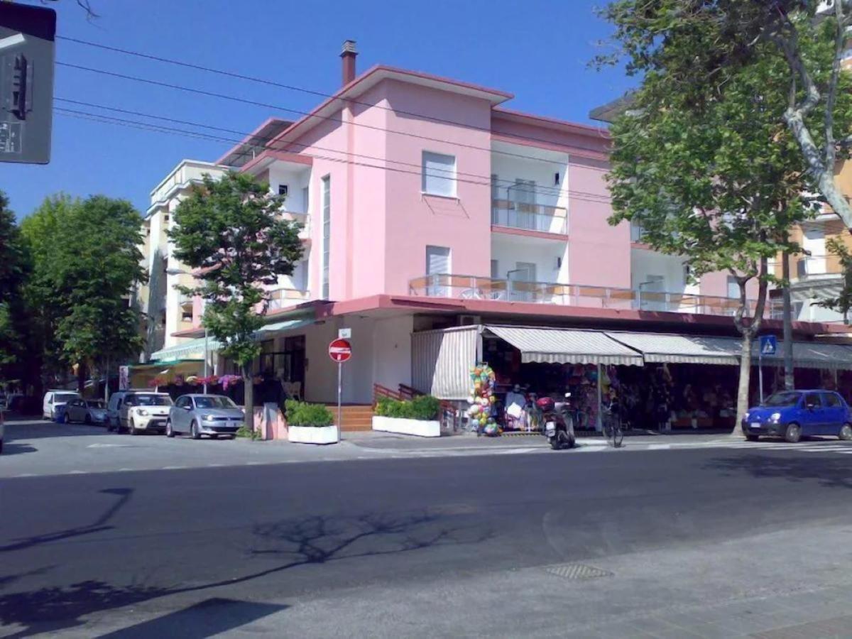 Hotel Piccari Nuova Gestione Rimini Bagian luar foto