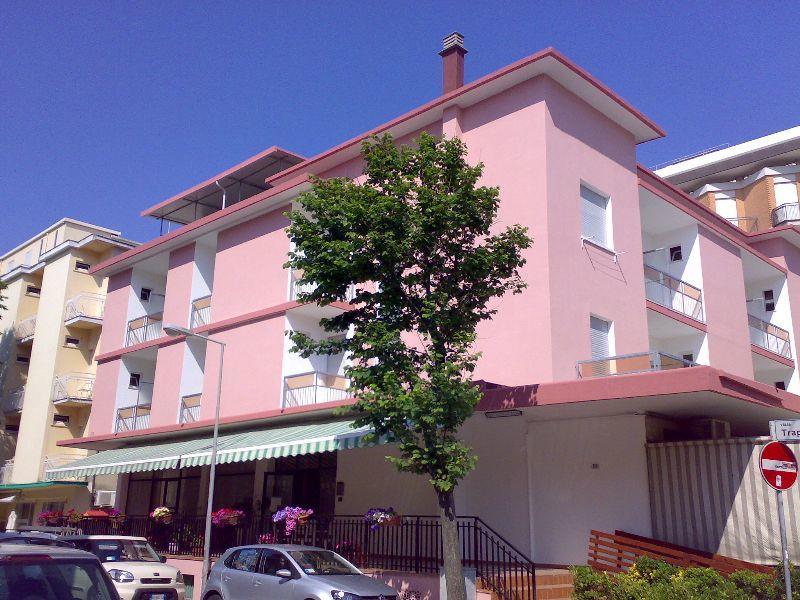 Hotel Piccari Nuova Gestione Rimini Bagian luar foto